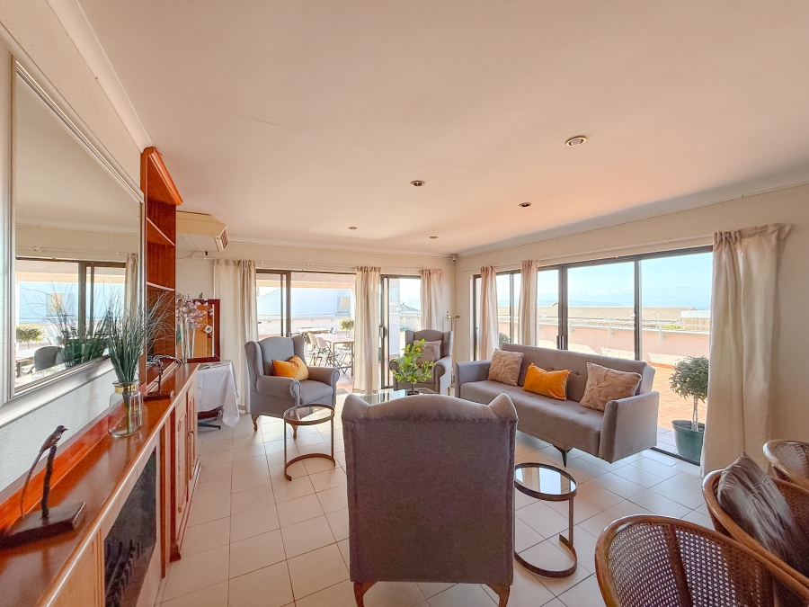 To Let 4 Bedroom Property for Rent in Plettenberg Bay Central Western Cape